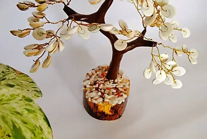 Healing Green Aventurine crystal tree for heart chakra balance